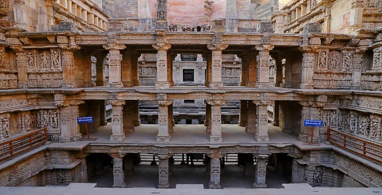Adalaj Stepwell